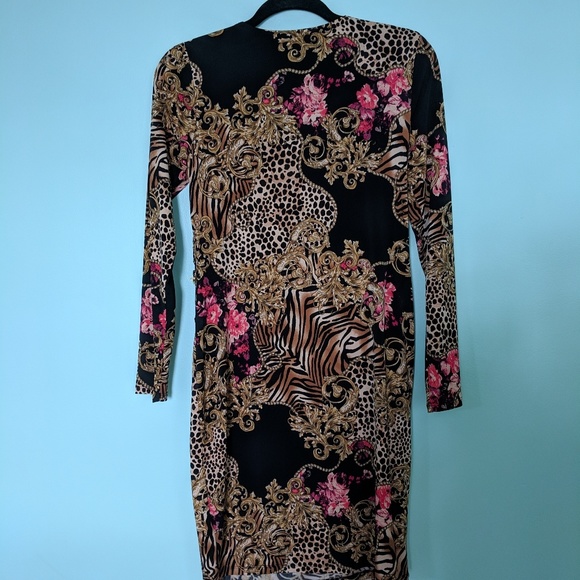 Dress - Picture 3 of 4